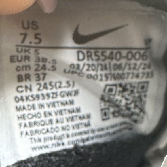 Nike Go Flyease Women's size 7.5 Easy On Off Black Slip On Shoes DR5540-006 - Picture 9 of 9